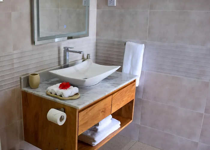 Lagati Self-catering Seychelles Apartment Takamaka